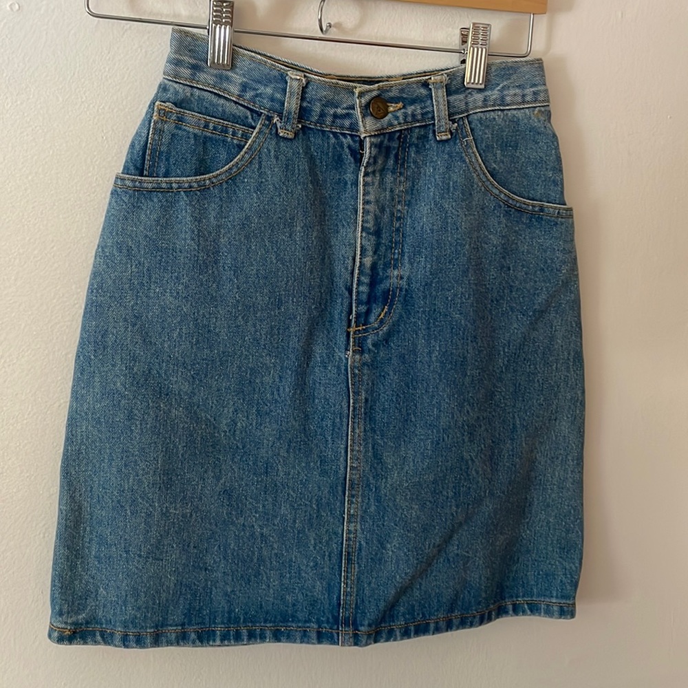 Vintage guess jean skirt for women size 27
